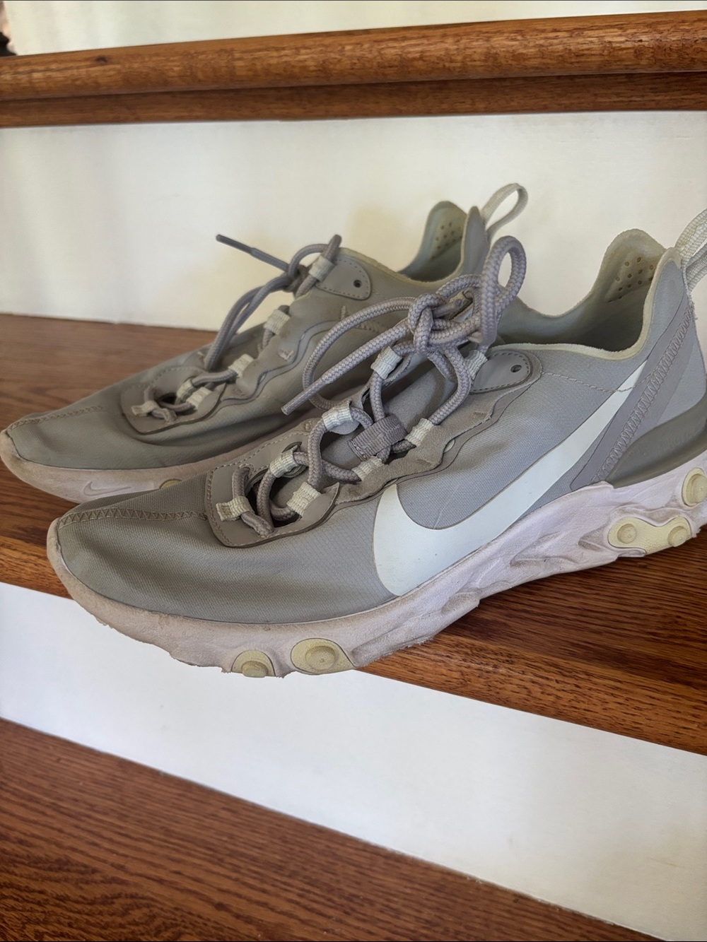 Nike Women’s Athletic Shoes in Light Gray and White